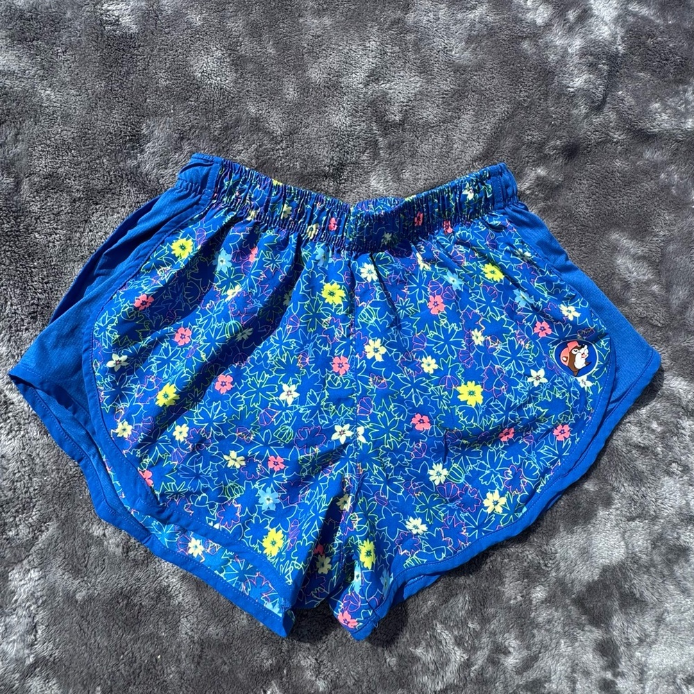 💐Buc-ee’s Kids Blue Floral Workout Shorts 💙